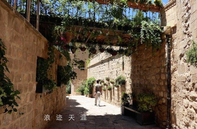 德云社石家庄专场结束，演员晒照引起热议，郭德纲的儿徒是真火