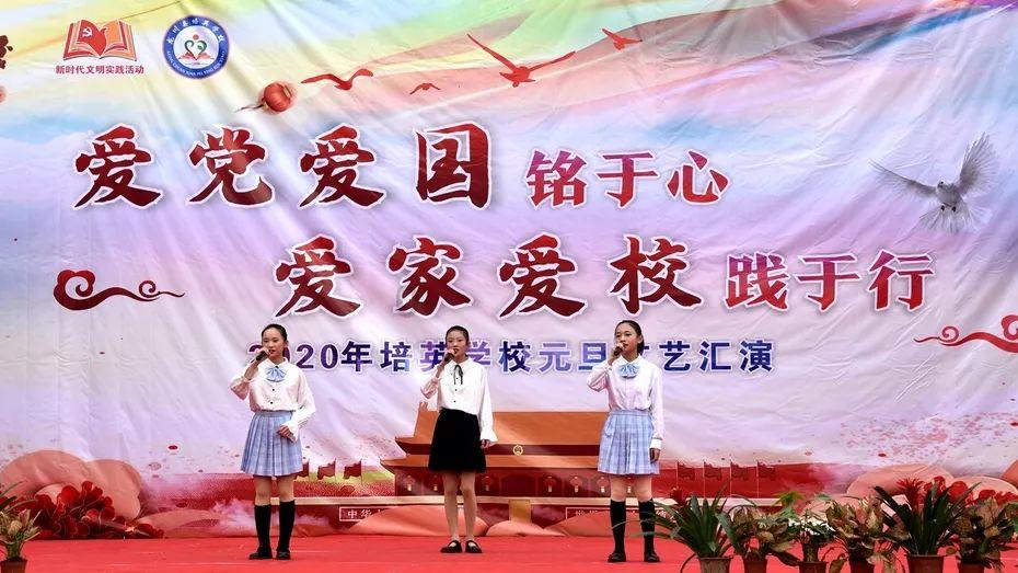 考上了民办本科，家庭不是很富裕，要不要复读?游戏画面