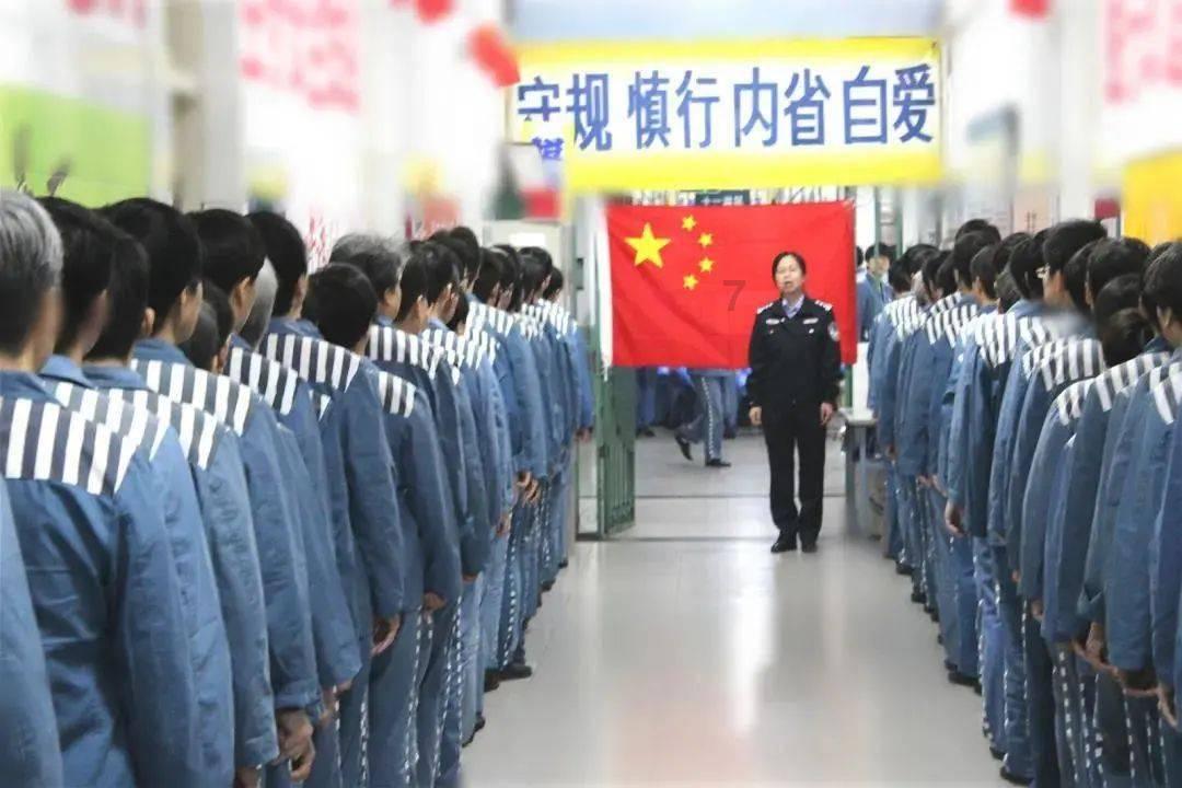 耐高温200度环氧树脂胶水粘接后方便拆卸吗?