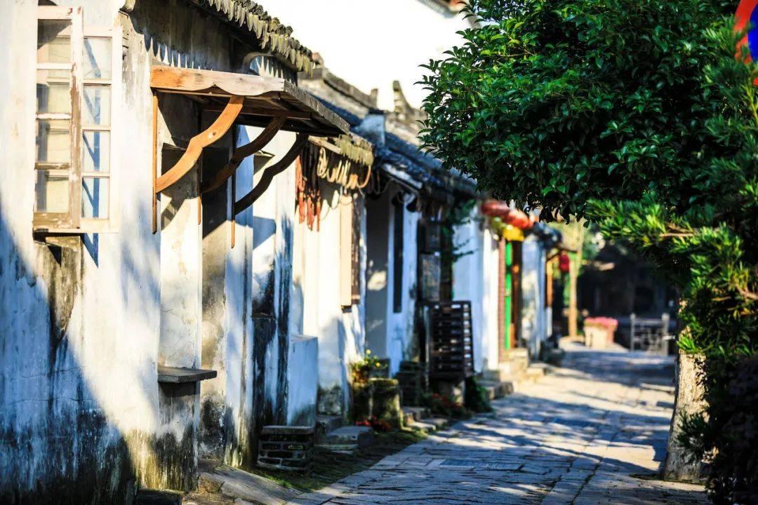迷失在黑洞里